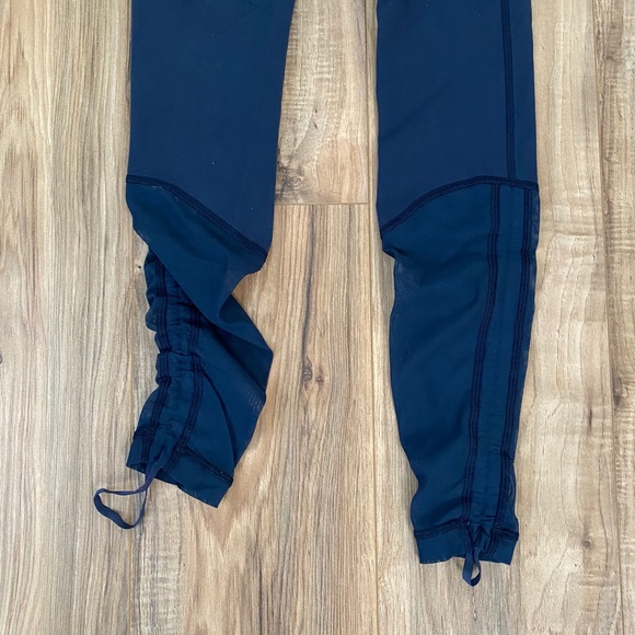 Lululemon Mesh Drawstring Legging - Picture 3 of 9